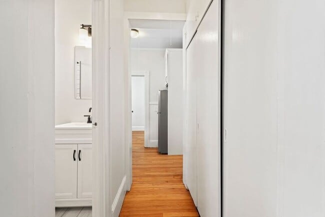 Building Photo - 101 Union Ave