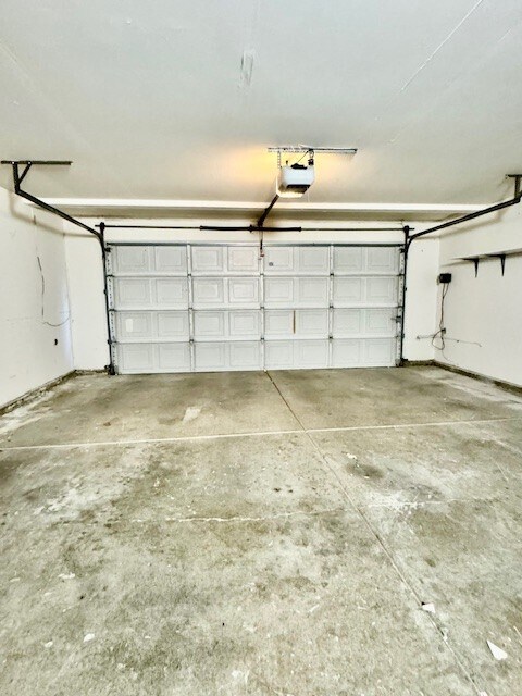 Building Photo - 1006 Larkwood Ct