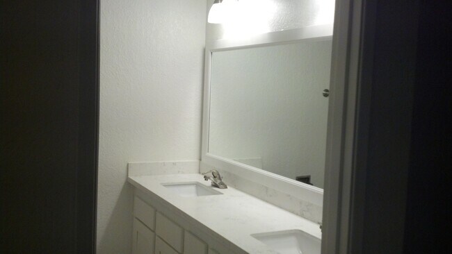 Building Photo - 13502 36th Pl W