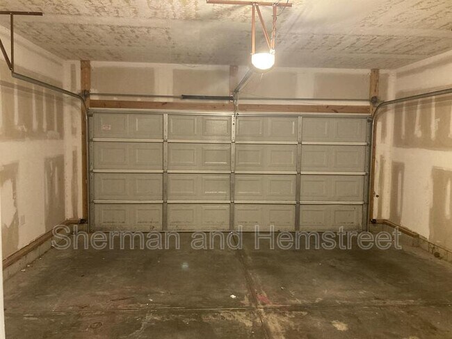 Building Photo - 5013 Sunderlund Ct