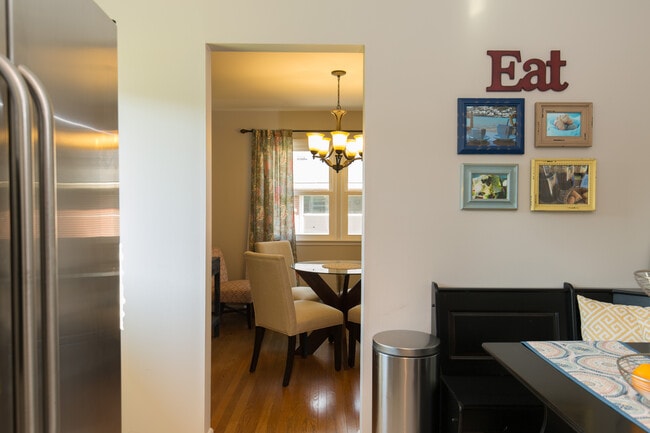 Building Photo - 4311 Kinloch Rd