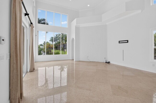 Building Photo - 9511 Savona Winds Dr