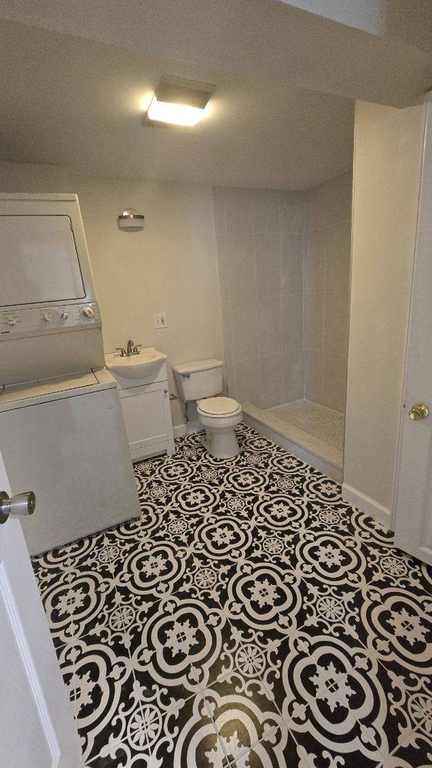 Building Photo - 1/1 apartment for rent in small complex