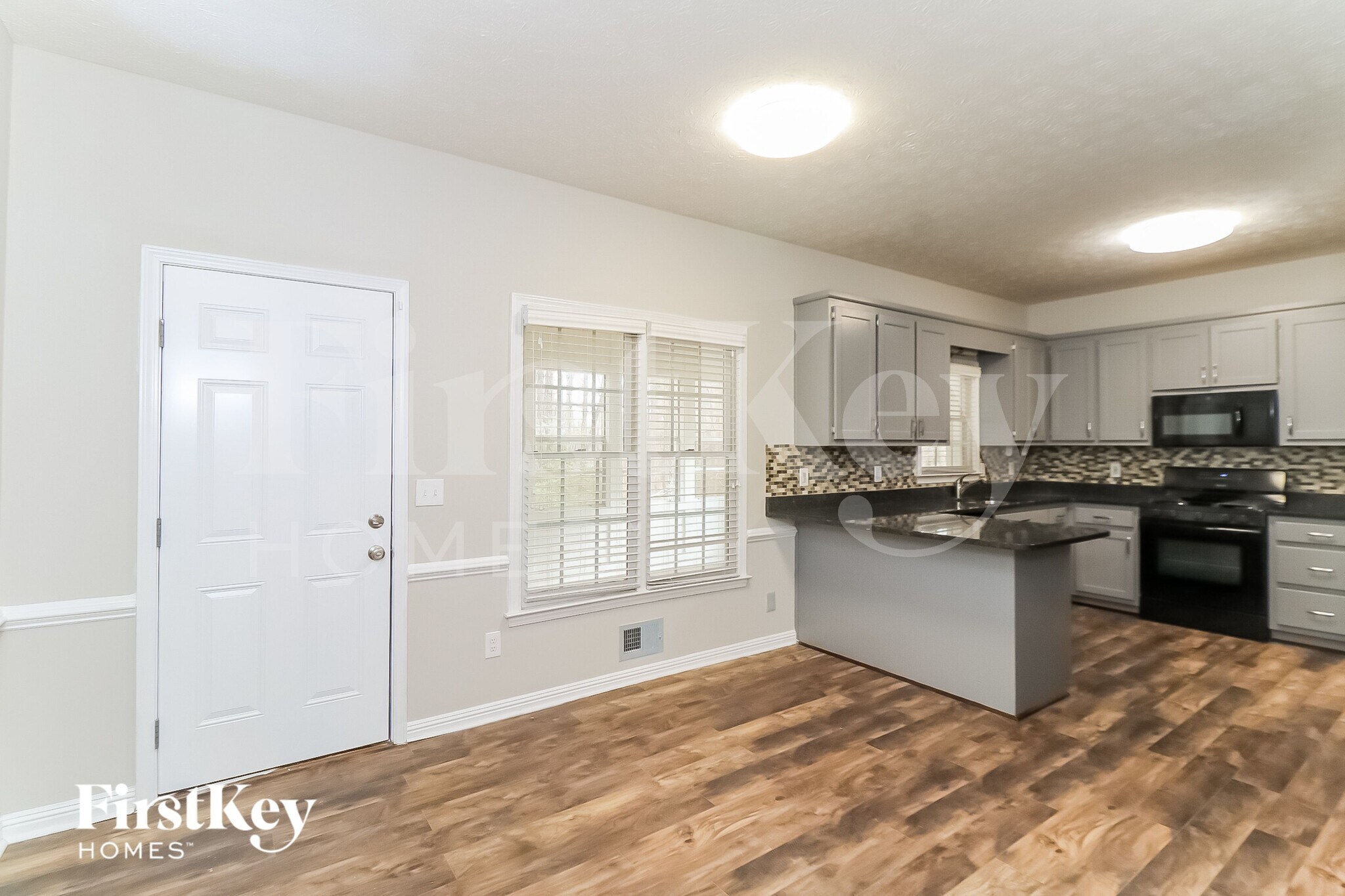 Building Photo - 7285 Wyngate Dr