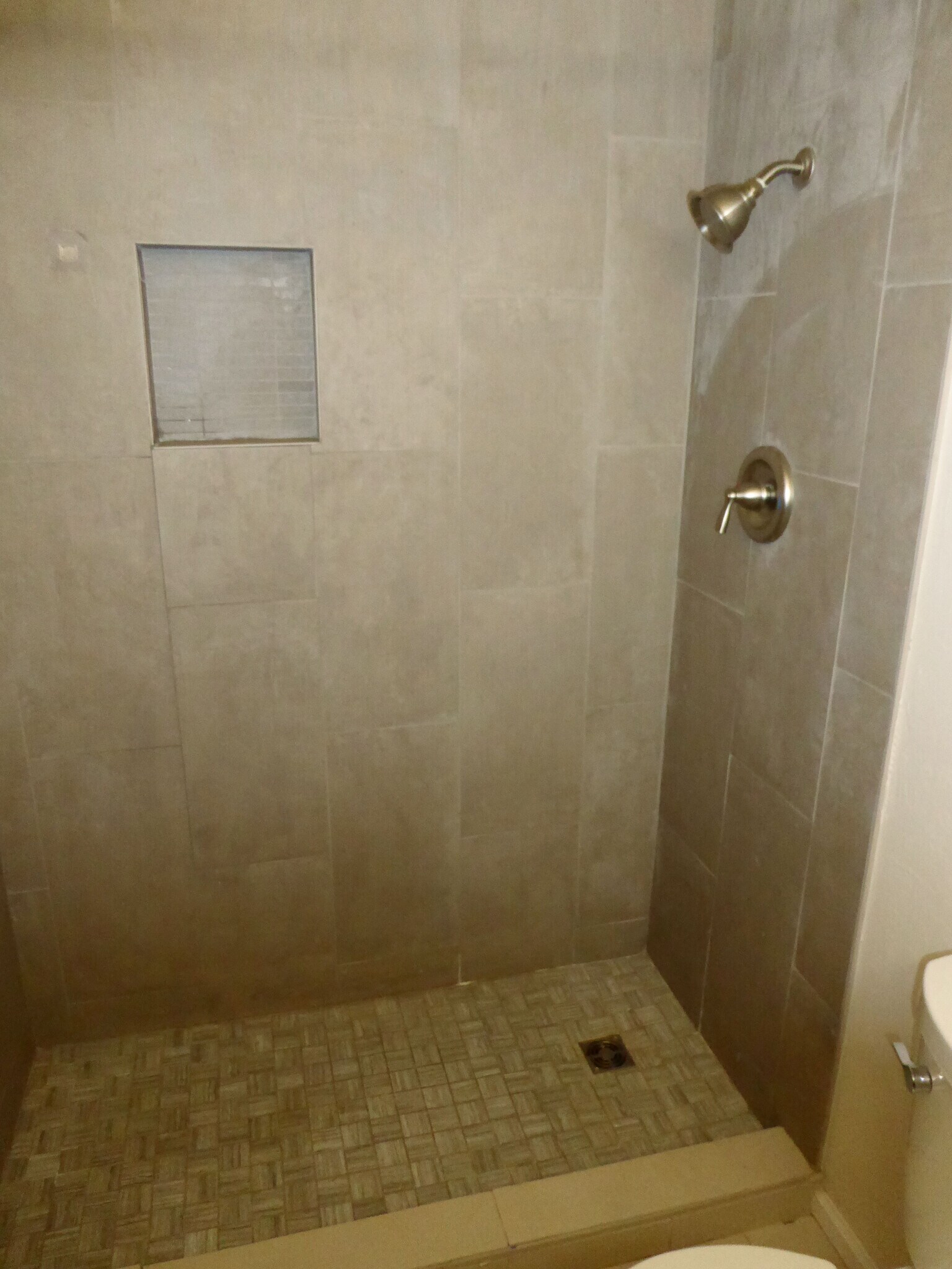 Building Photo - 1040 Ponderosa Dr