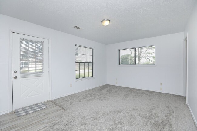 Building Photo - 18419 Buddy Riley Blvd