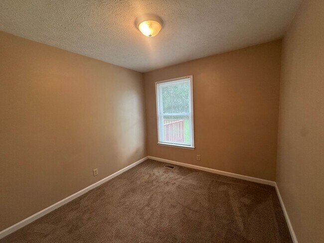 Building Photo - 292 Audrea Ln