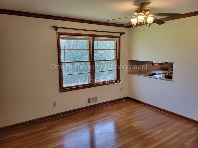 Building Photo - Charming 4 Bedroom Home in Brookhaven!