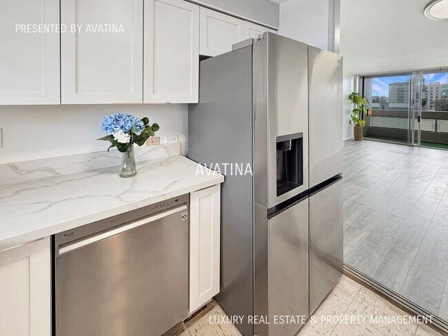 Building Photo - 1212 Punahou St