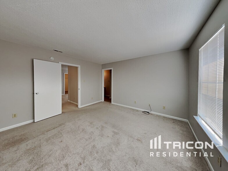 Building Photo - 9190 Amberleigh Dr