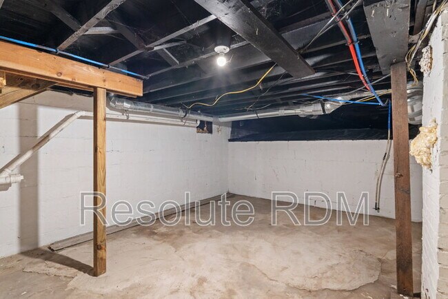 Building Photo - 801 N Dearborn St