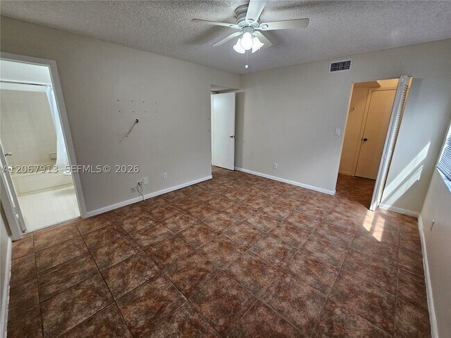 Building Photo - 1276 SW 113th Terrace