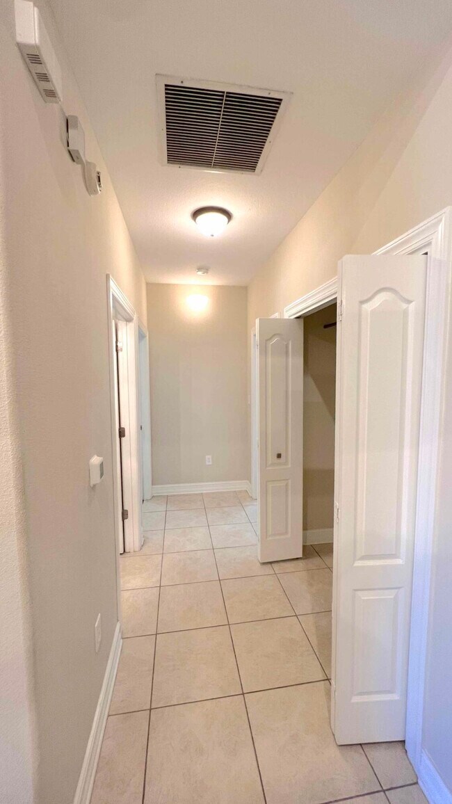 Building Photo - 4230 Jade Loop