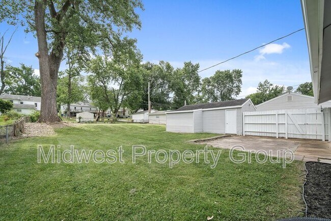 Building Photo - 7 St George Ct