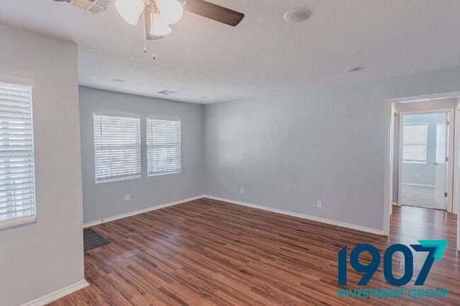 Building Photo - Charming & Updated 3-Bedroom Home in Moore...