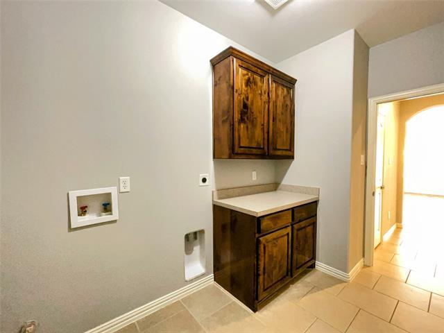 Building Photo - 6118 Eagle Nest Dr