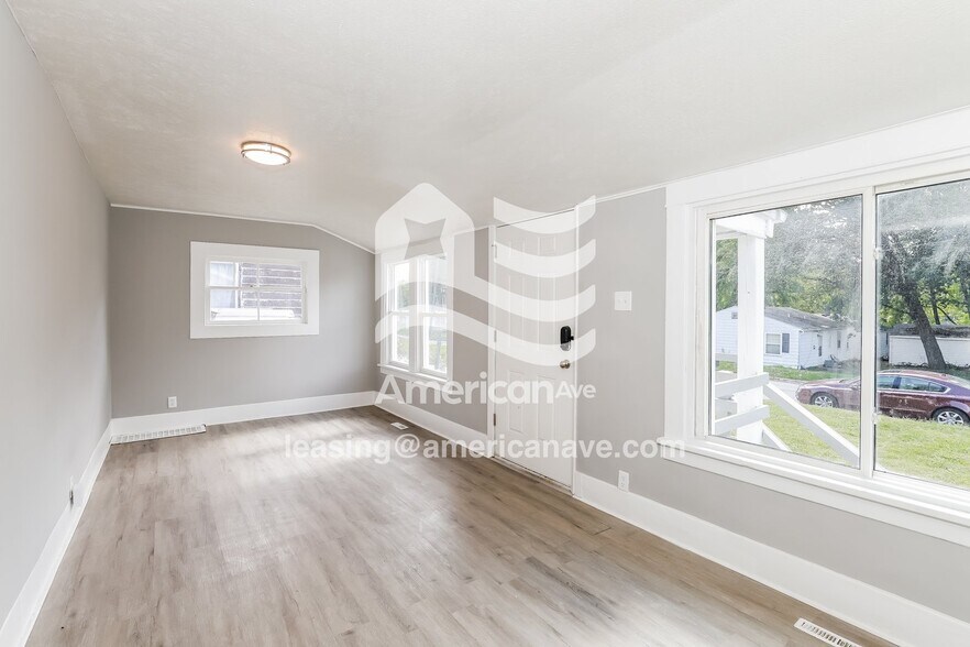 Building Photo - 3632 Jaynes St