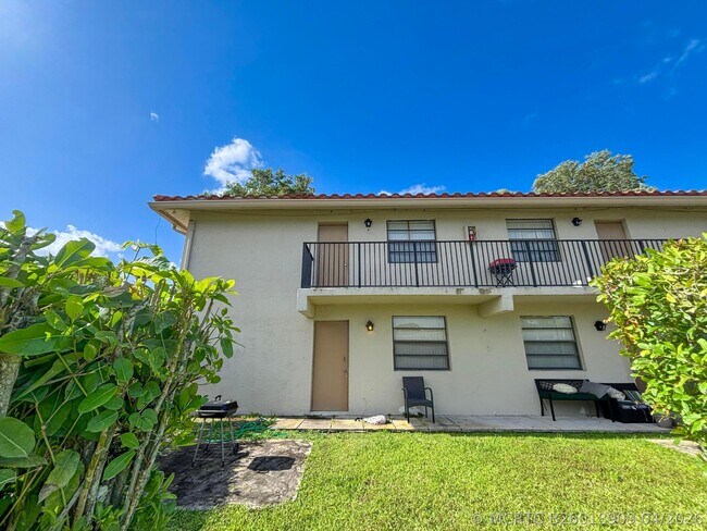 Building Photo - 10901 NW 45th St