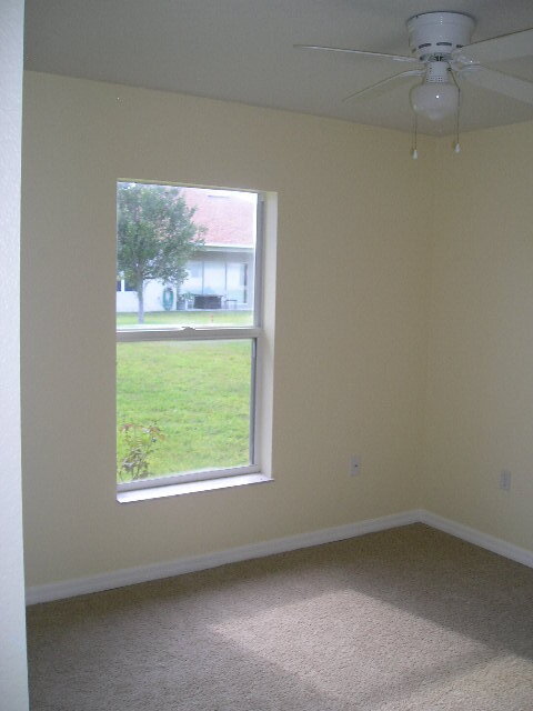 Building Photo - "Charming 3-Bedroom Haven with 2 Baths in Palm Coast – 1208 Sq Ft of Cozy Living!"