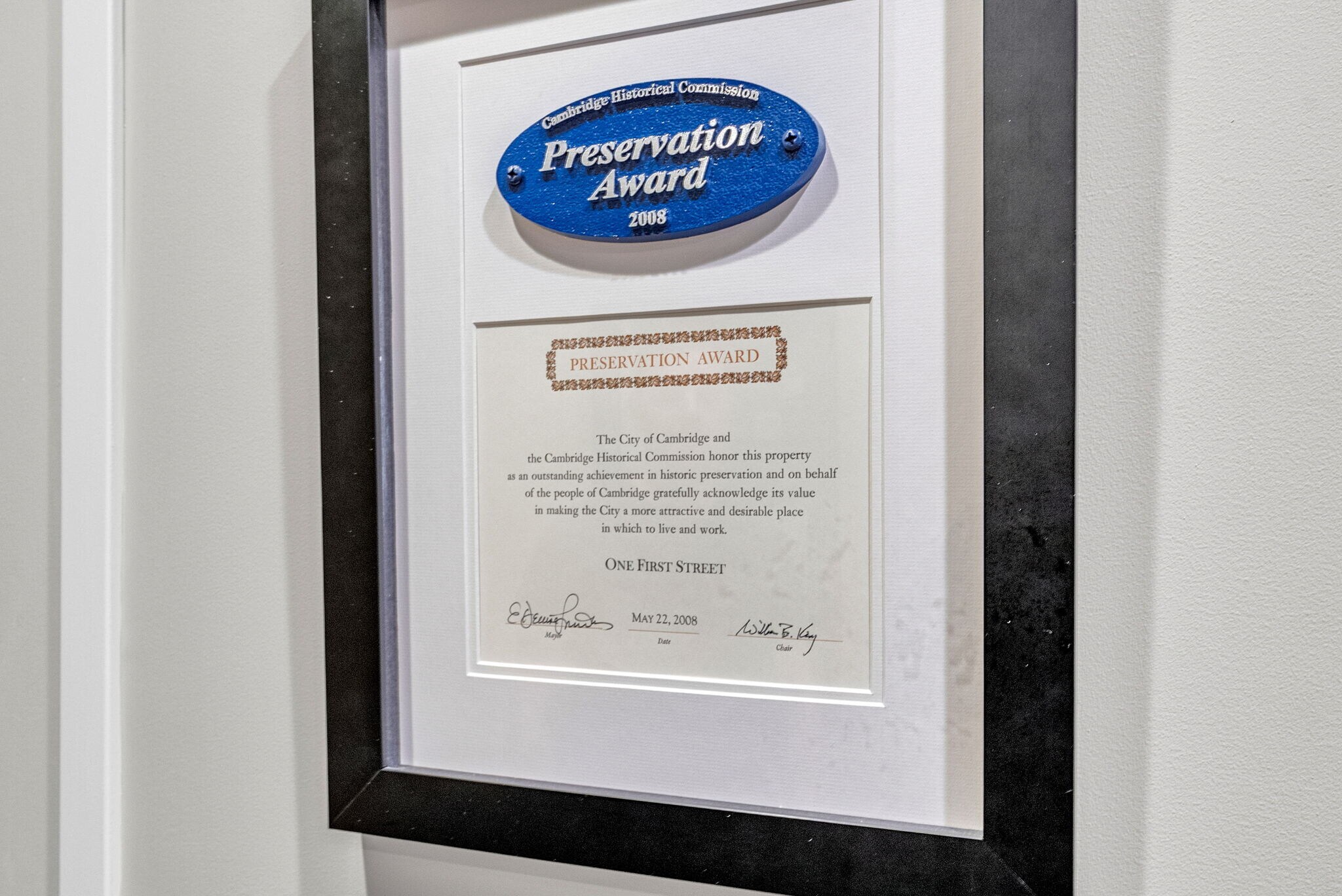 Building Photo - 17 Otis St