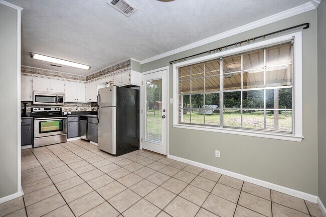 Building Photo - 5836 Slater Cir