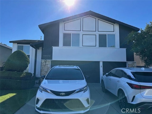 Building Photo - 6832 Loyola Dr