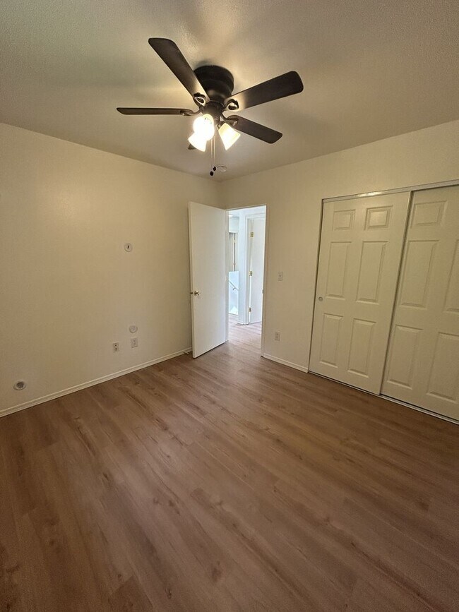 Building Photo - Beautiful Newly updated 4 bedroom 2.5 bath 1,582 Sq Ft Home  in Crown Ridge Estates