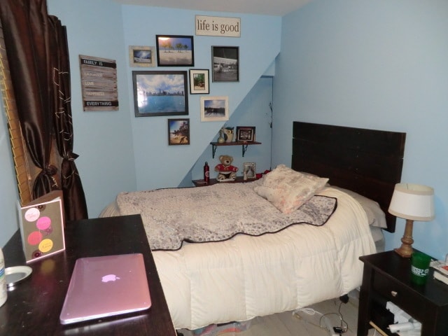 Building Photo - 1030 N Milwaukee Ave