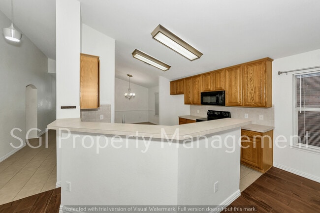 Building Photo - 10117 Sourwood Dr