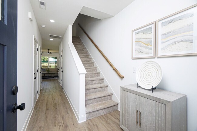 Building Photo - Brand new Duet Style Townhome in Charlotte!