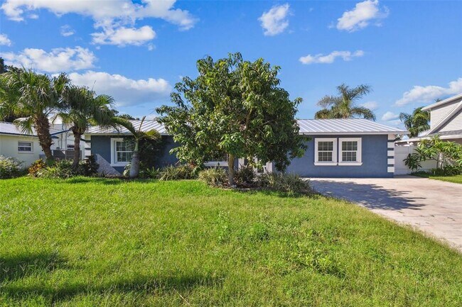 Building Photo - 8708 Thornwood Ln