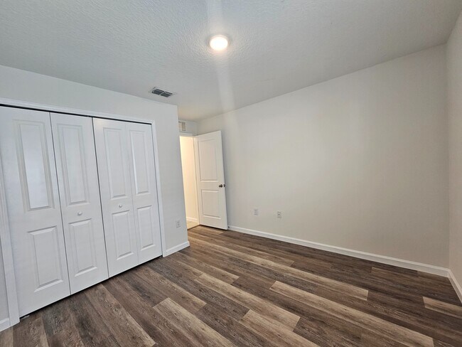 Building Photo - 3715 Eisel Wy