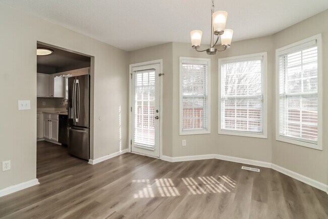 Building Photo - 512 Weston Ct