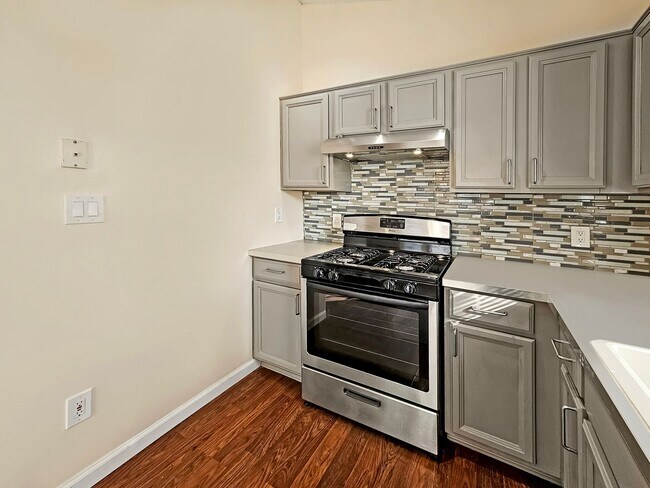 Building Photo - Charming 3 Bed, 2 Bath Home in Douglasvill...