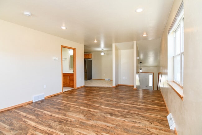 Building Photo - 235 Cavil Way