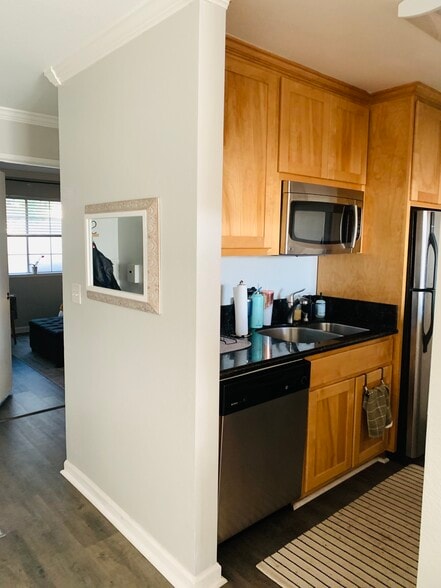 Building Photo - 805 Watson Canyon Ct