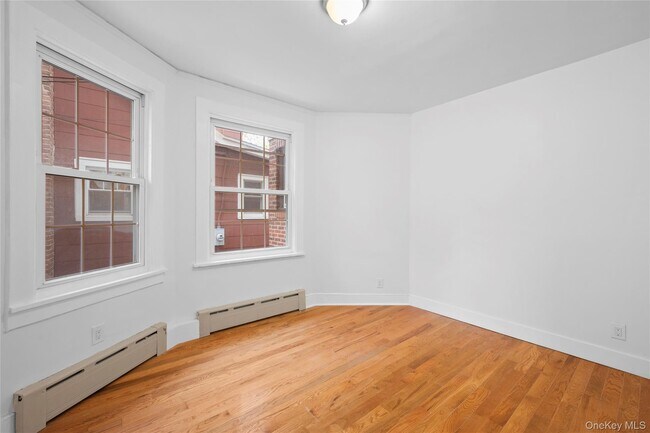 Building Photo - 20 Overhill Pl