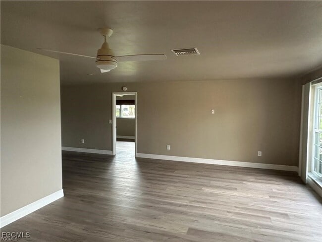 Building Photo - 3913 SE 20th Pl