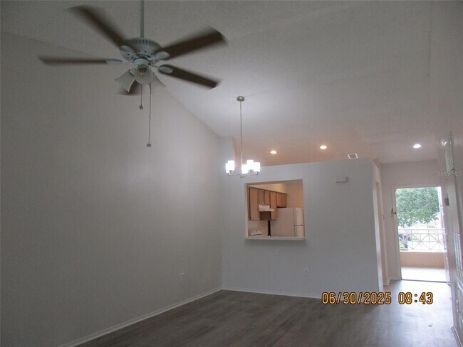Building Photo - 13336 Fairway Glen Dr