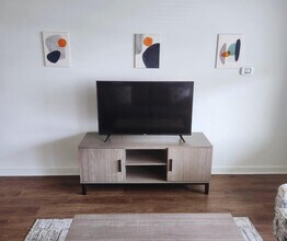 Building Photo - 1600 S Eads St