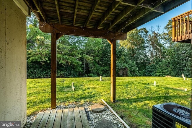 Building Photo - 596 Coach Hill Ct