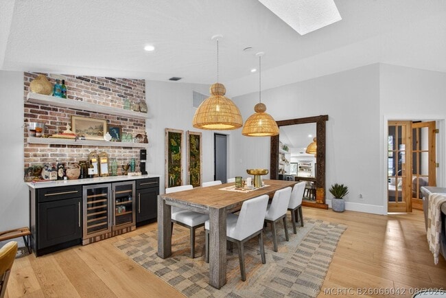 Building Photo - 12897 La Rochelle Cir