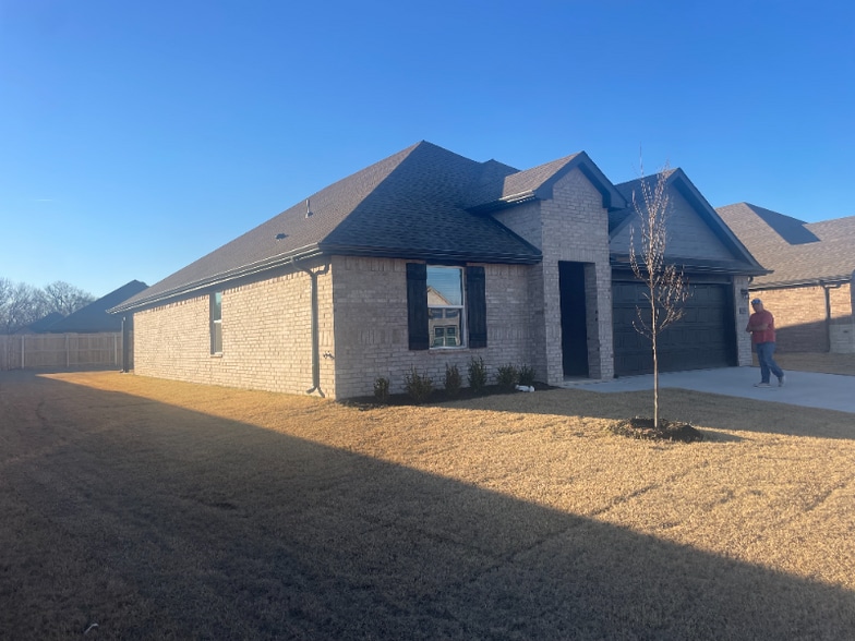 Building Photo - 15627 S 75th E Ave