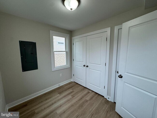 Building Photo - 9135 CUCKOLD Rd