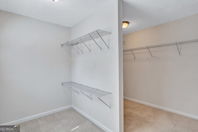 Building Photo - 5772 Lilburn Stone Mountain Rd