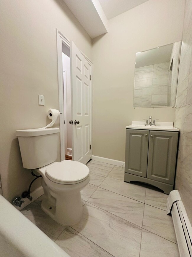 Building Photo - 308 2nd St