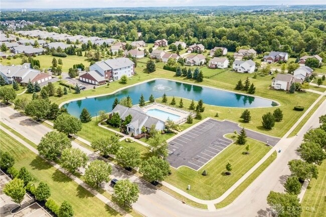 Building Photo - Crestmont 104