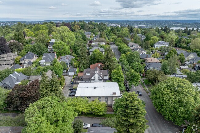 Aerial Photo - 1446 E Roy St