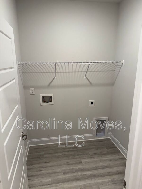 Building Photo - 349 Cypress Holw Trl