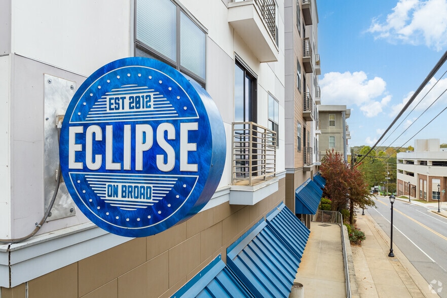 SIGNAGE - Eclipse on Broad